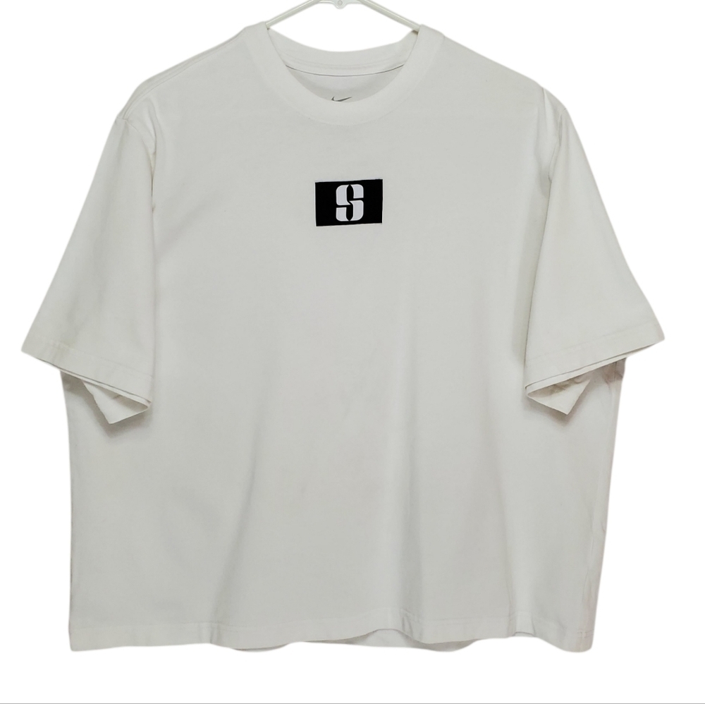 1315 * Nike Sabrina Ionescu Boxy Basketball Graphic Tee Loose Fit White Size XL - Picture 2 of 10